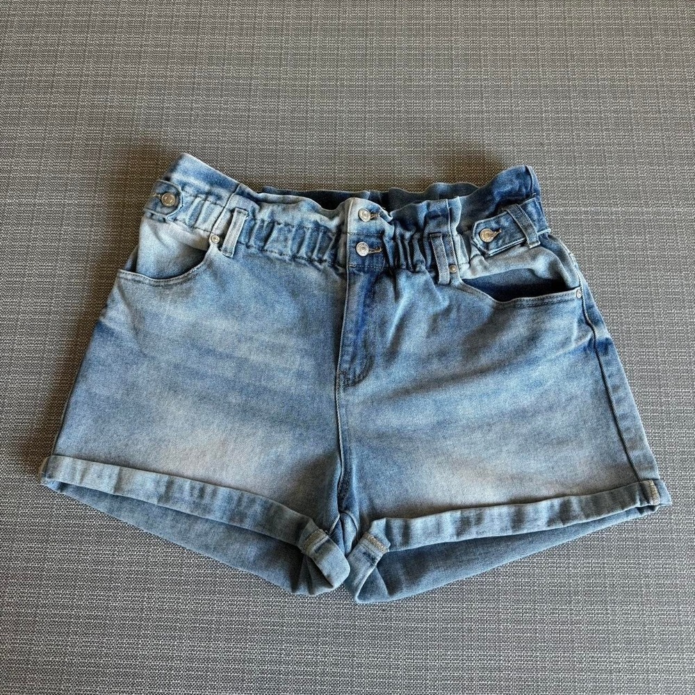 Almost Famous blue denim shorts women's size XL